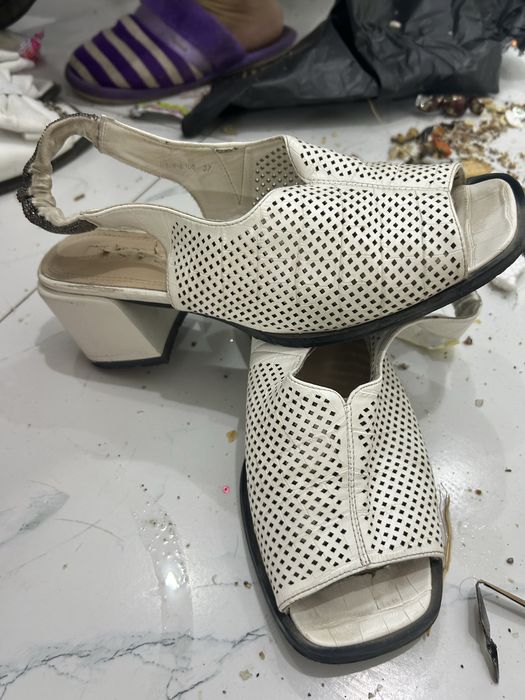 Продам кожанный обувь