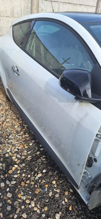 usa dreapta fata renault megane 3