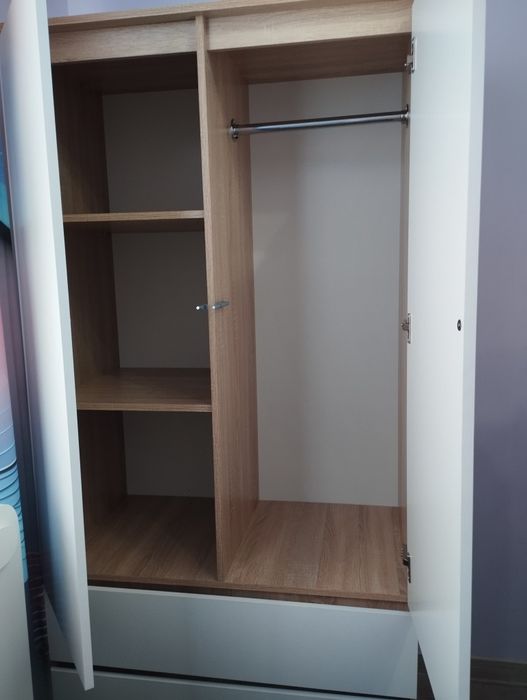 Продам шкаф для одежды