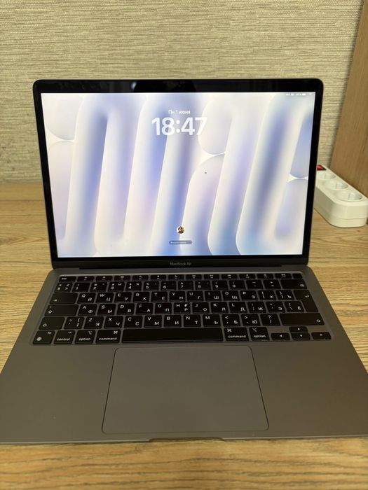 Macbook air 13 m1 2020