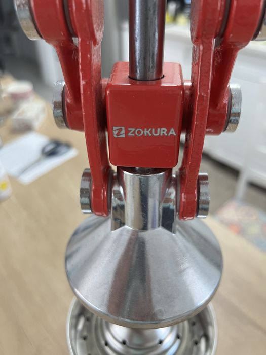 Aparat manual de stors citrice