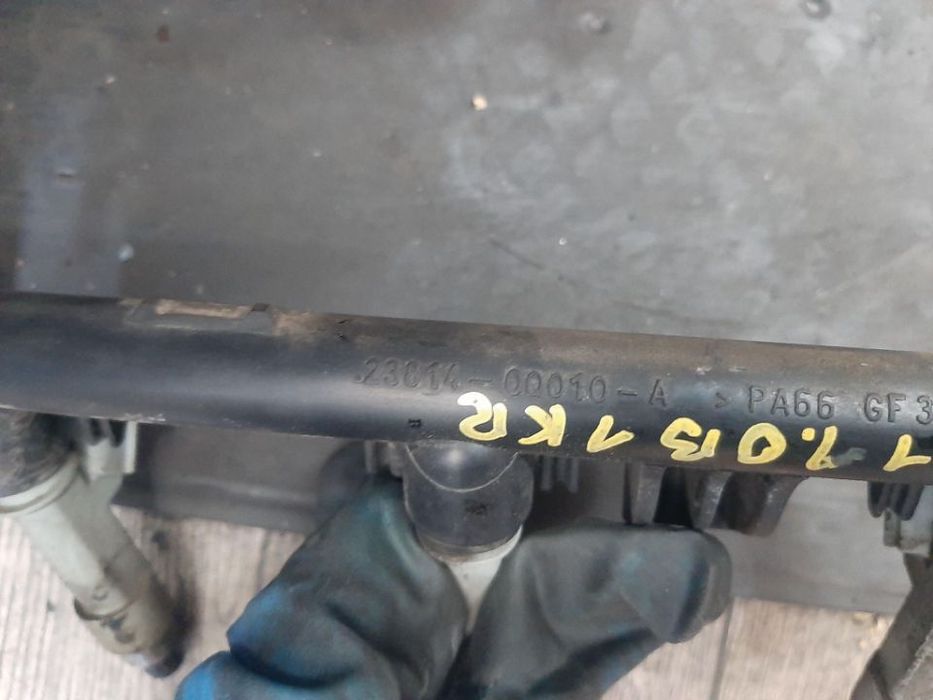rampa cu injectoare 1.0 b citroen c1 toyota aygo peugeot 107  --a