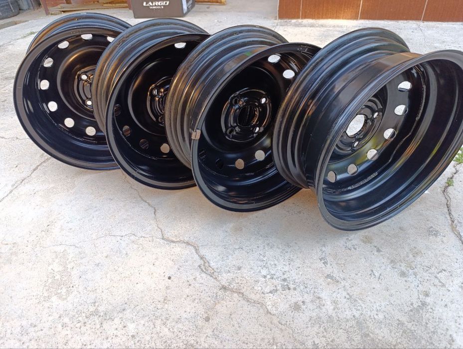 Диски заводские штампованные с калпаками