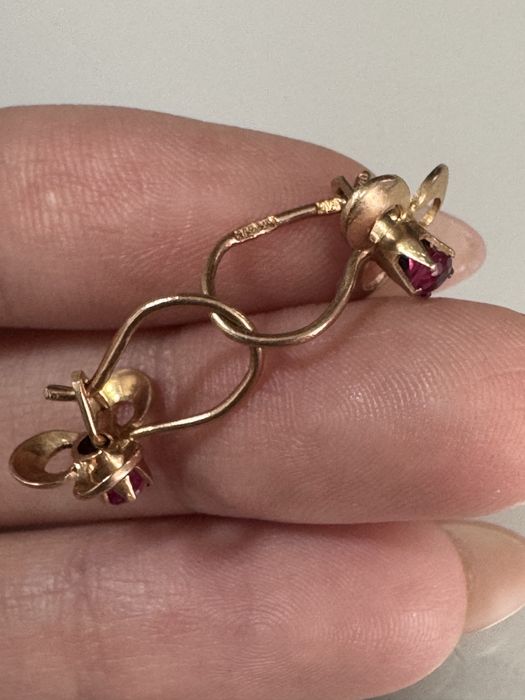 Серьги детские для девочки,золото 585 проба с рубином