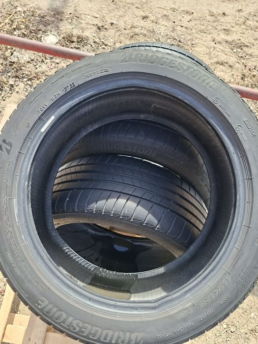 Продам шины 235/45/18 бриджистон