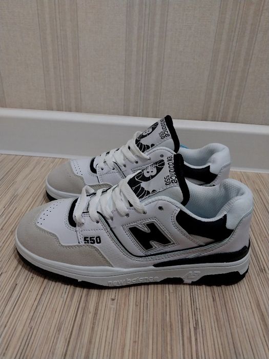 Крассовки для девочек.