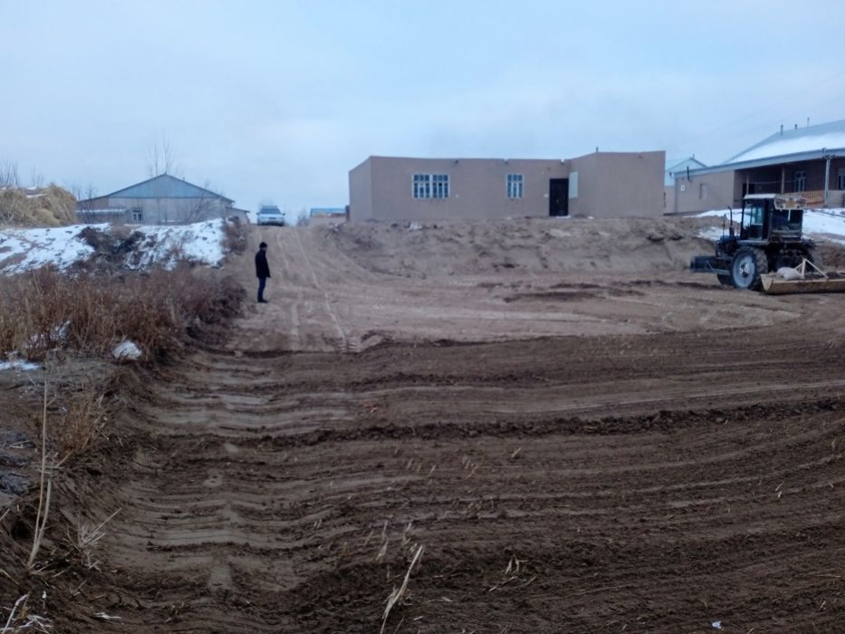 Уй сотилади . Кировда . 9 мактаб оркасинда. Зарафшон кучада