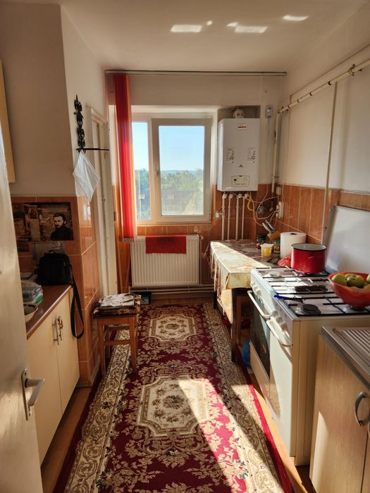 Vând apartament 3 camere