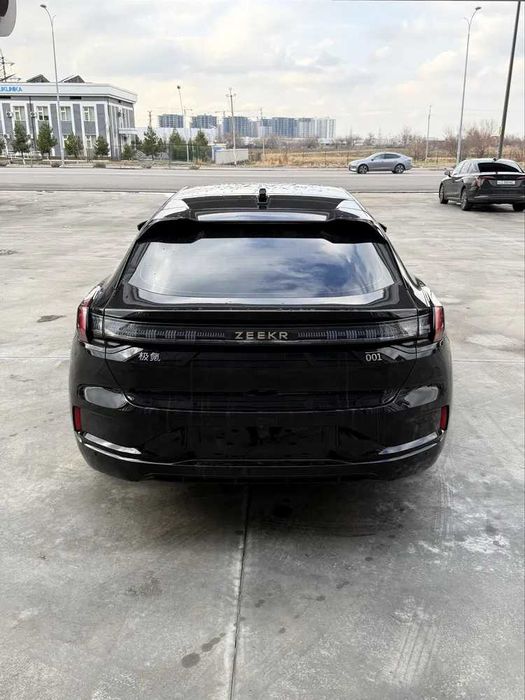 Zeekr 001 ME 4WD 100kwh pod zakaz