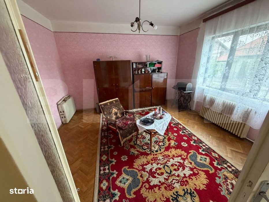 Casa cu etaj, 6 camere, 150 mp, zona 14 Mai