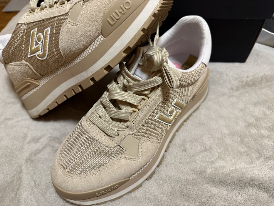 Сникърси Liu Jo нови