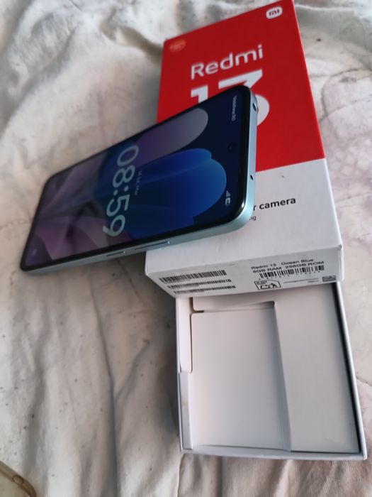 Vând tel marca Redmi 10