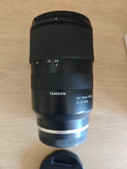Lentilă Tamron g1 28-75mm