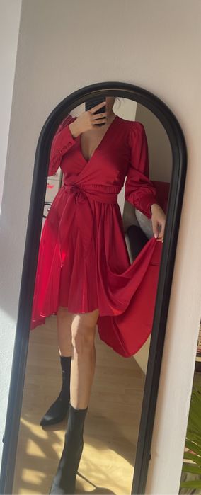 Rochita Poema,rosie din satin