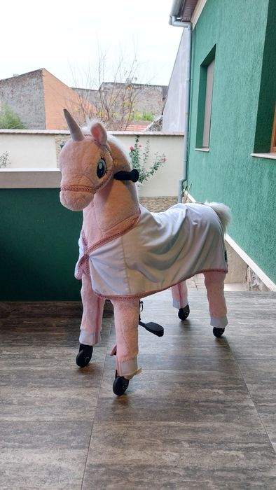 Vând căluț,jucărie  de călarie pt copii