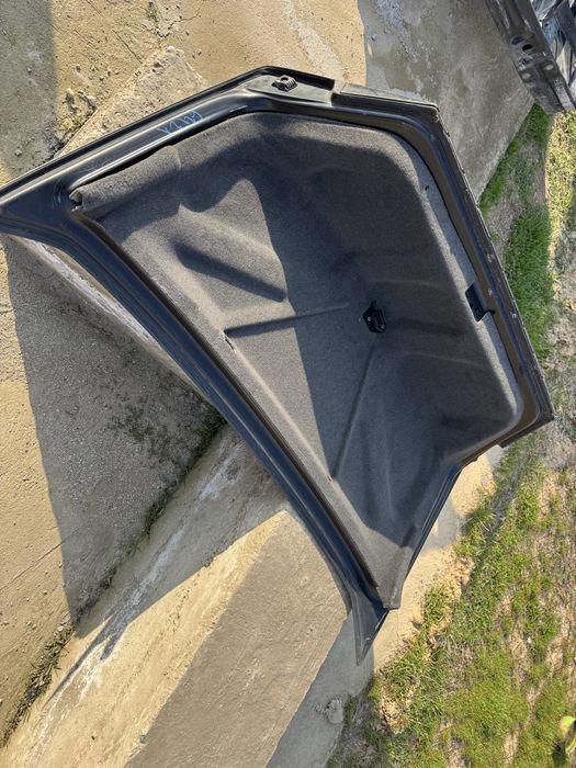 Крышка багажника японец мерседес 124