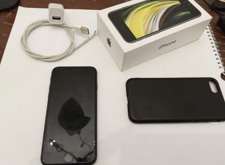 Iphone se 2020 akb 100%без ремонт