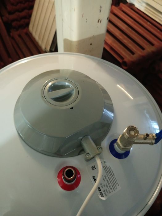 Новый водонагреватель EDISON 50 л