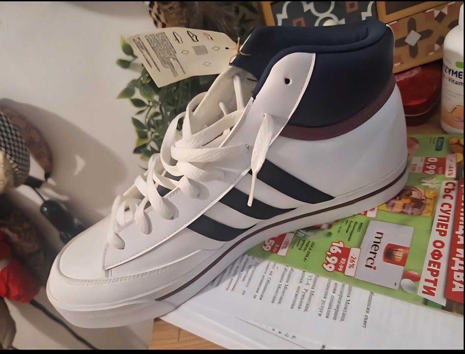 ЧИСТО НОВИ С ЕТИКЕТ  ADIDAS кецове/маратонки/мъжки обувки 48 номер