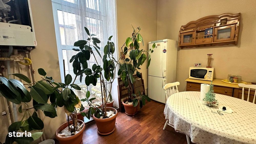 Apartament 95mp etaj 1 strada Tribunei