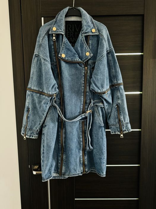 Джинса всегда в моде .