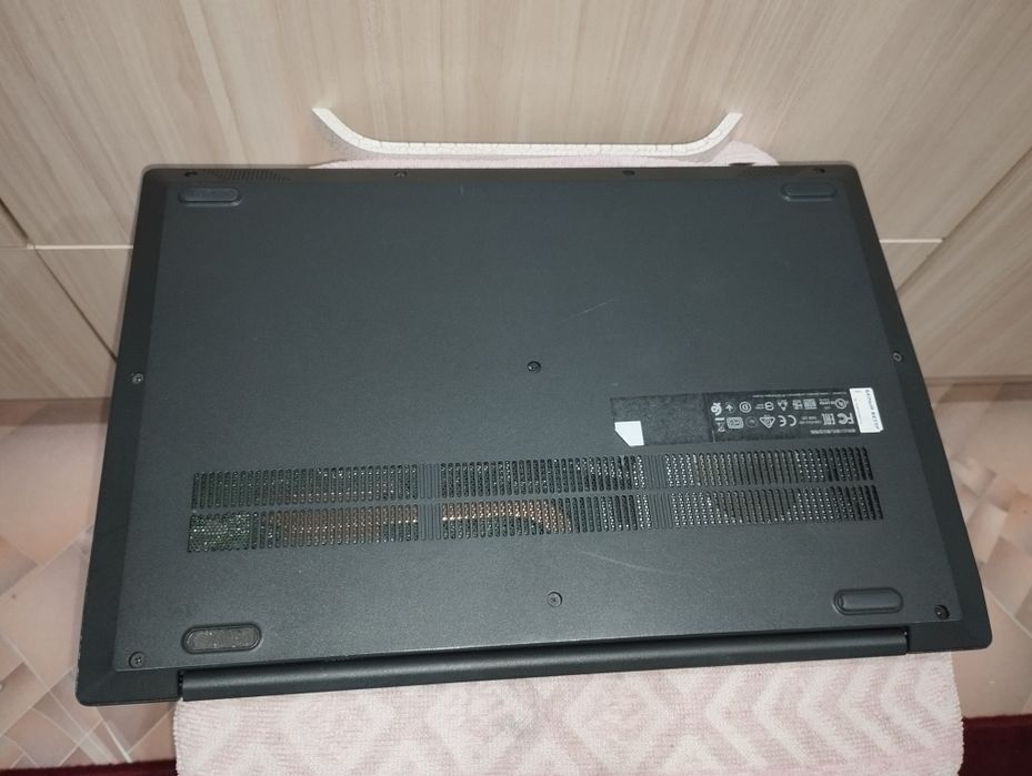 Ноутбук Леново .