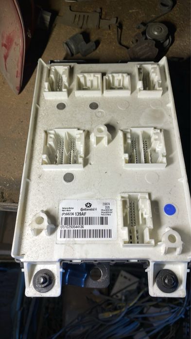 68236139AF контрол модул Jeep Grand Cherokee 2016год.