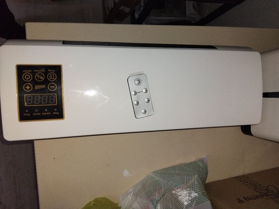 Компактна печка за стена