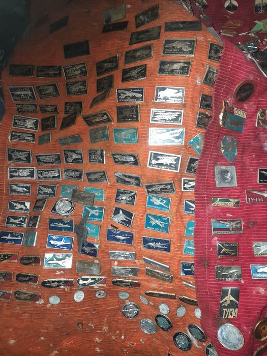 Продам значки самолётиков СССР.
