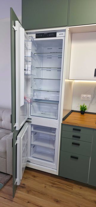 Двустаен апартамент под наем, НОВ, ЛУКС, Топ локация