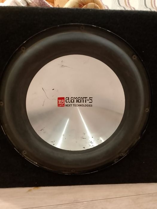 Продаётся Сабвуфер