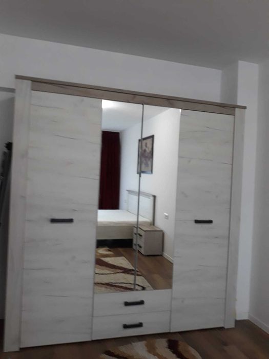 Inchiriez apartament 2 camere , situat in Complex Viva-City