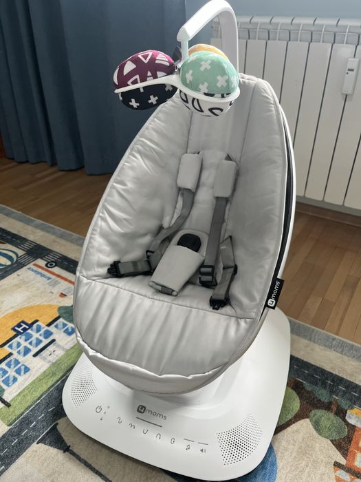 Електрическа бебешка люлка 4moms mamaRoo 5.0, сива