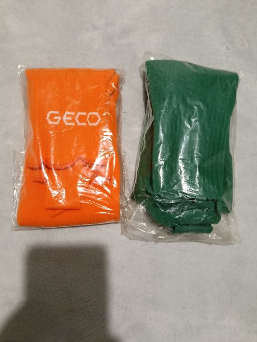 Vând jambiere GECO, ambele perechi 30 lei.