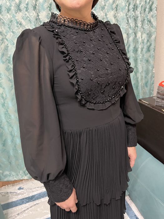 Черное платье вечернее