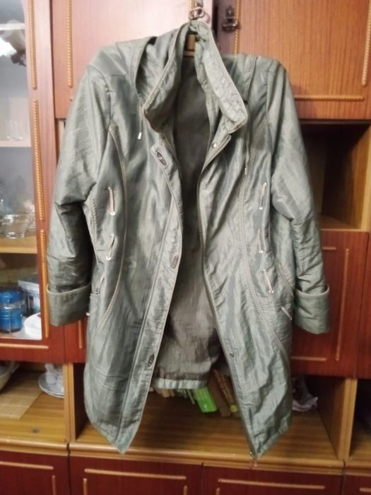 Продается Куртки осенние