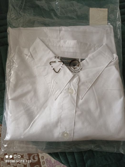 Продам рубашку белую на 52