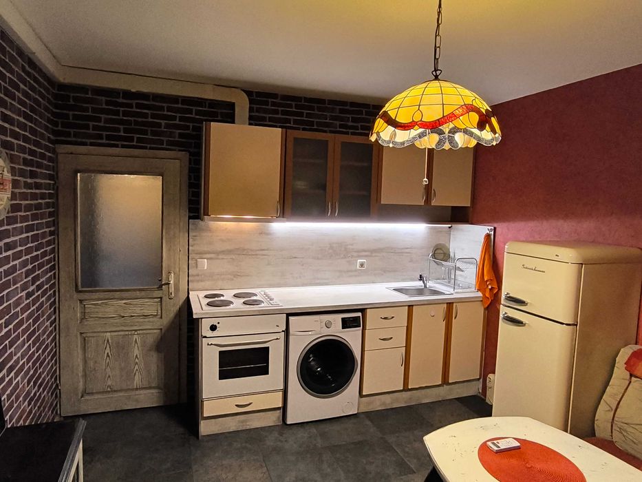 Дава се под наем Двустаен апартамент в с. Долни Богров, Област София-град - 50 кв.м за 509.49 € - Снимка #2