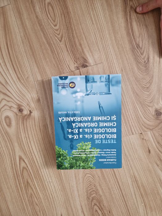 Cărți si Culegeri pentru pregătire biologie bac si admitere din Corint.