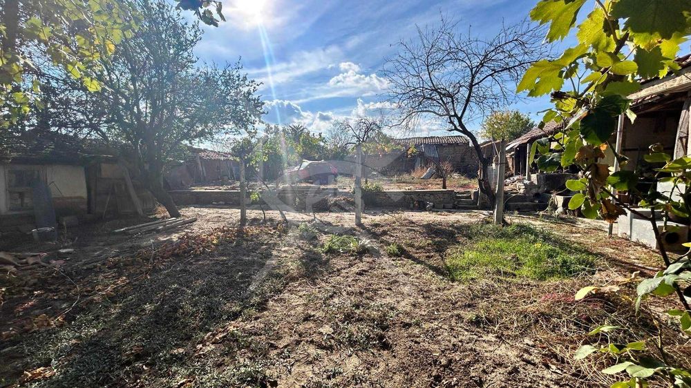 Продава се Къща в с. Старосел, Област Пловдив - 200 кв.м за 475 €/кв.м - Снимка #1