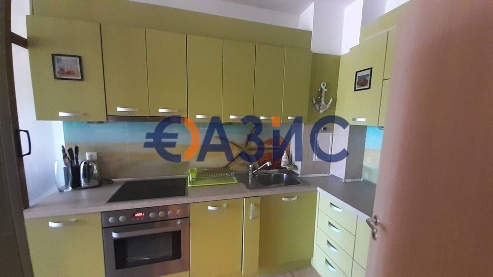 Продава се Двустаен апартамент в Царево - 81 кв.м за 554 €/кв.м - Снимка #4