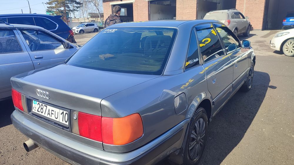 Продам Ауди 100 С4