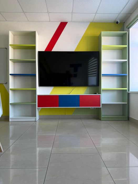 Продаётся стенка и шкаф в идеальном состоянии