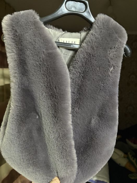 Жилетка на девочку 3-5 лет