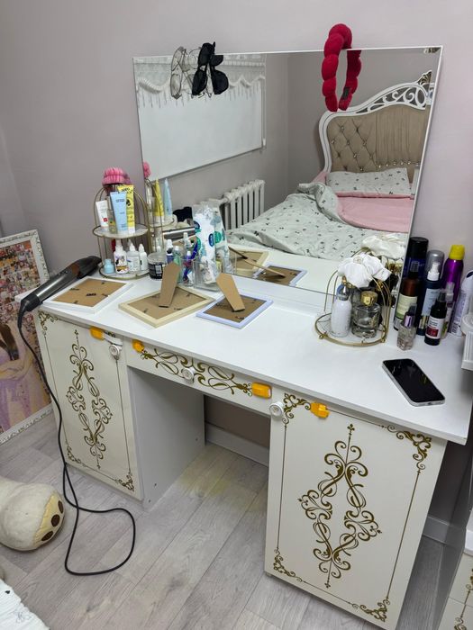 Спальный гарнитура!!