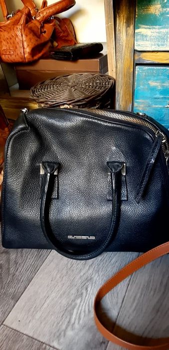 Сумки и рюкзак кожаные
