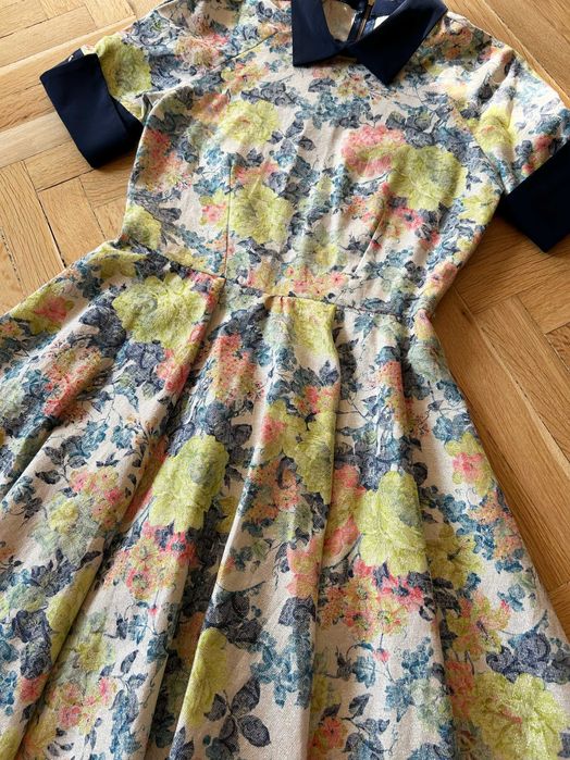 Closet London флорална рокля
