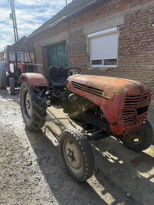 Dezmembrez tractor steyr 188  in 2 pistoane