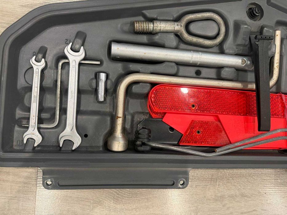 Авариен пълен комплект за БМВ е38/е39