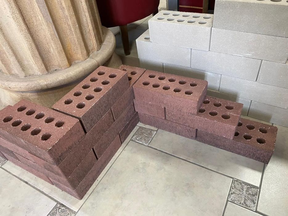 Продам кирпичь облицовочный гиперпрессованный